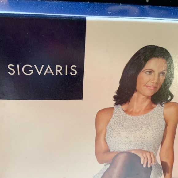 Graduated Compression Hosiery - Picture 4 of 8